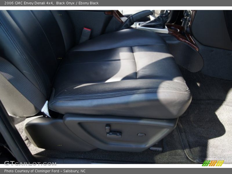 Black Onyx / Ebony Black 2006 GMC Envoy Denali 4x4