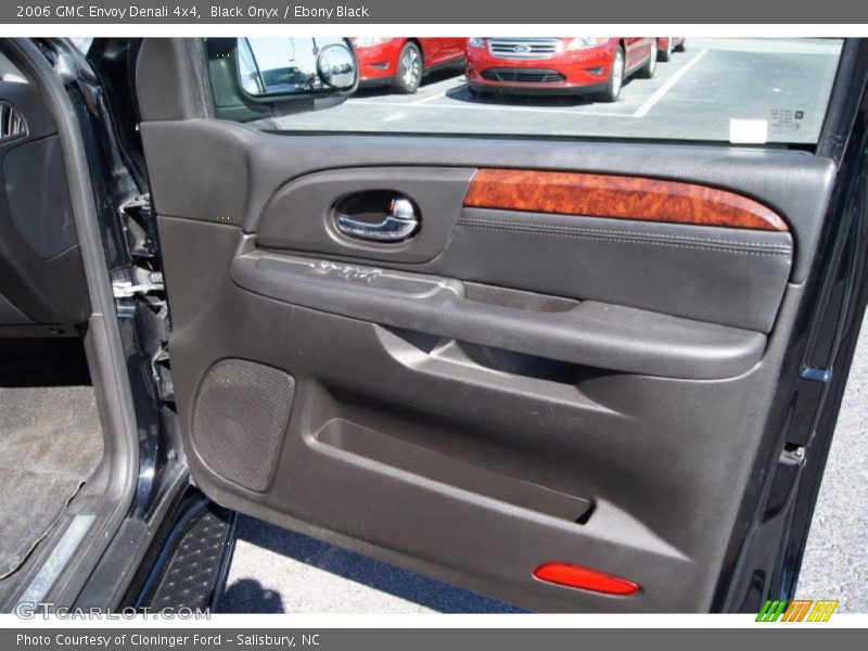 Black Onyx / Ebony Black 2006 GMC Envoy Denali 4x4