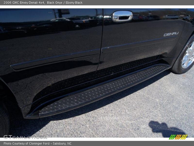 Black Onyx / Ebony Black 2006 GMC Envoy Denali 4x4