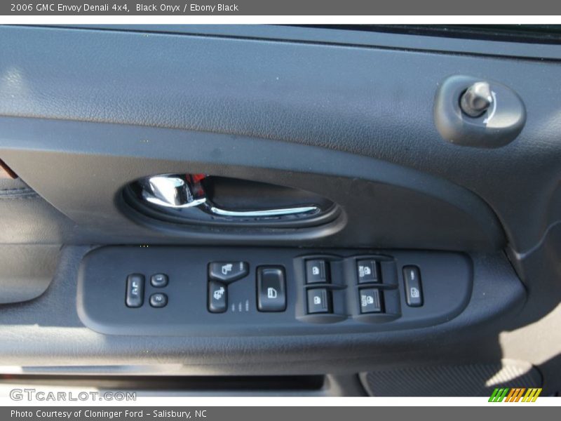 Black Onyx / Ebony Black 2006 GMC Envoy Denali 4x4