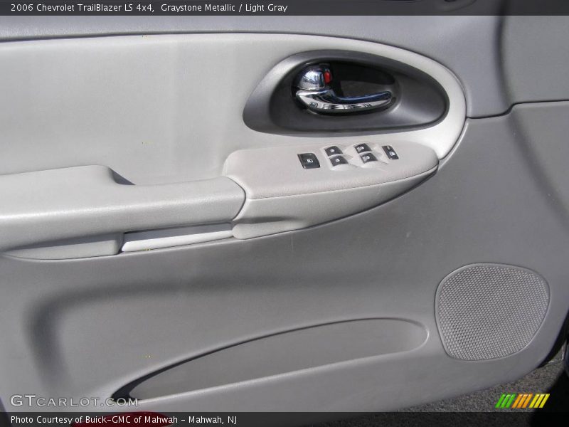 Graystone Metallic / Light Gray 2006 Chevrolet TrailBlazer LS 4x4