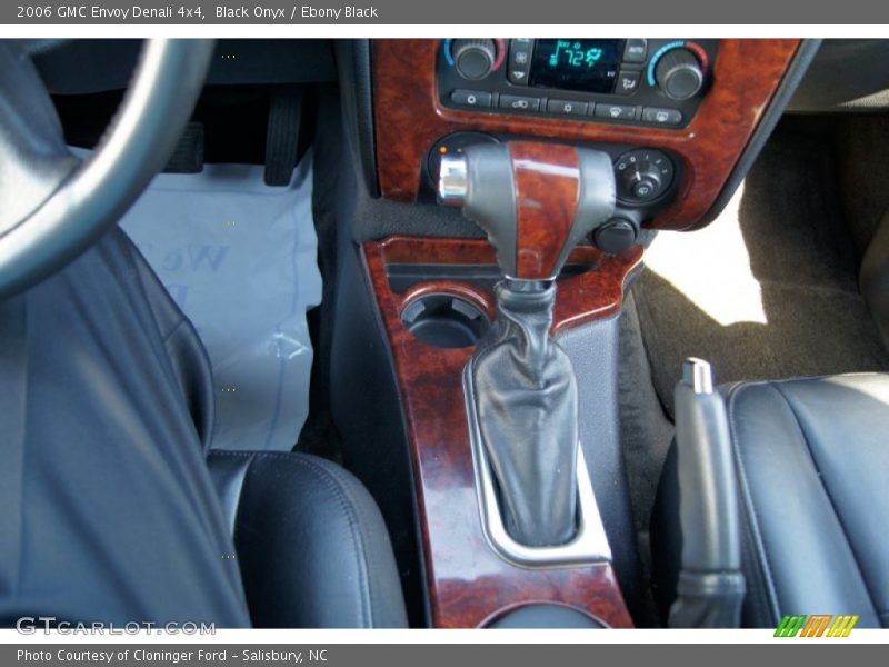 Black Onyx / Ebony Black 2006 GMC Envoy Denali 4x4