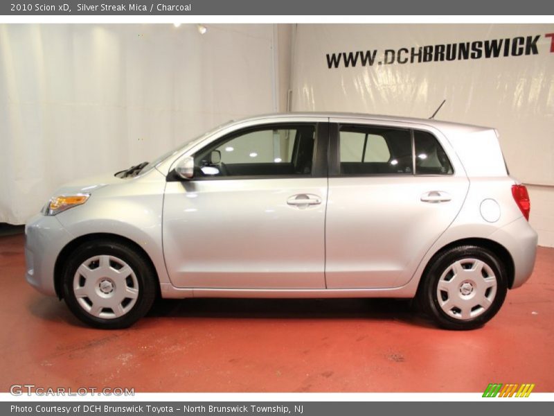 Silver Streak Mica / Charcoal 2010 Scion xD