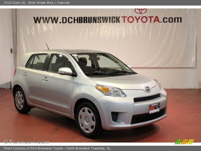 Silver Streak Mica / Charcoal 2010 Scion xD