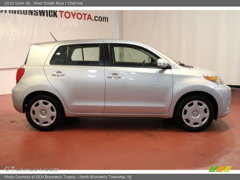 Silver Streak Mica / Charcoal 2010 Scion xD