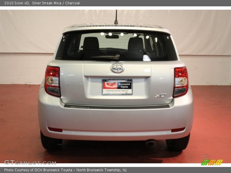 Silver Streak Mica / Charcoal 2010 Scion xD