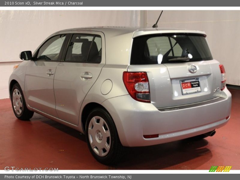 Silver Streak Mica / Charcoal 2010 Scion xD