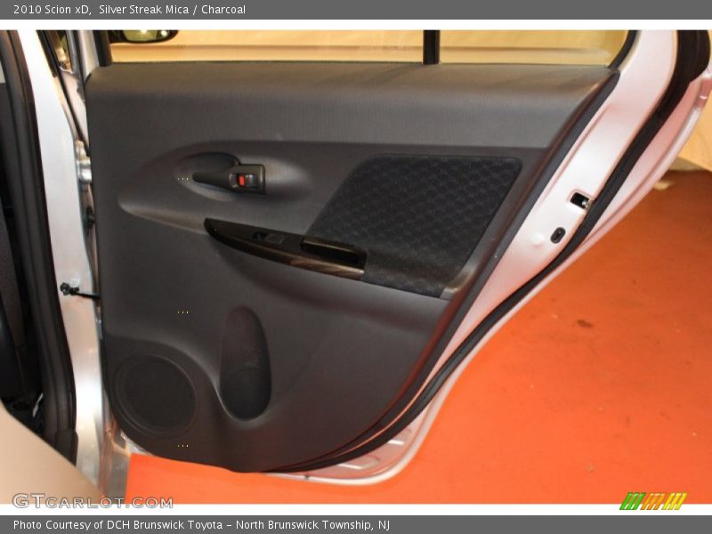 Silver Streak Mica / Charcoal 2010 Scion xD