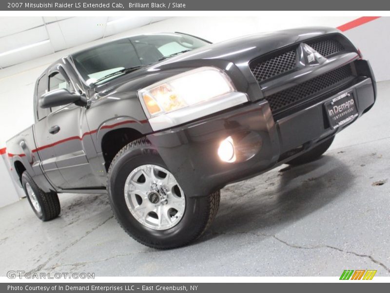 Brilliant Black / Slate 2007 Mitsubishi Raider LS Extended Cab