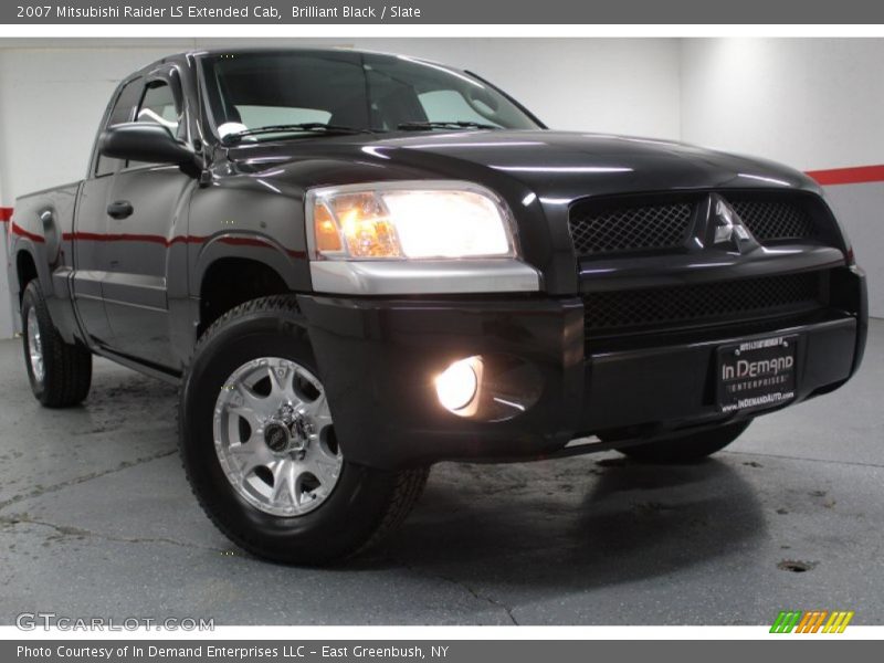 Brilliant Black / Slate 2007 Mitsubishi Raider LS Extended Cab