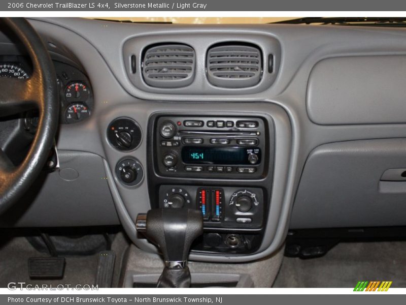 Silverstone Metallic / Light Gray 2006 Chevrolet TrailBlazer LS 4x4