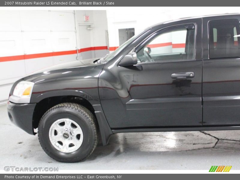 Brilliant Black / Slate 2007 Mitsubishi Raider LS Extended Cab