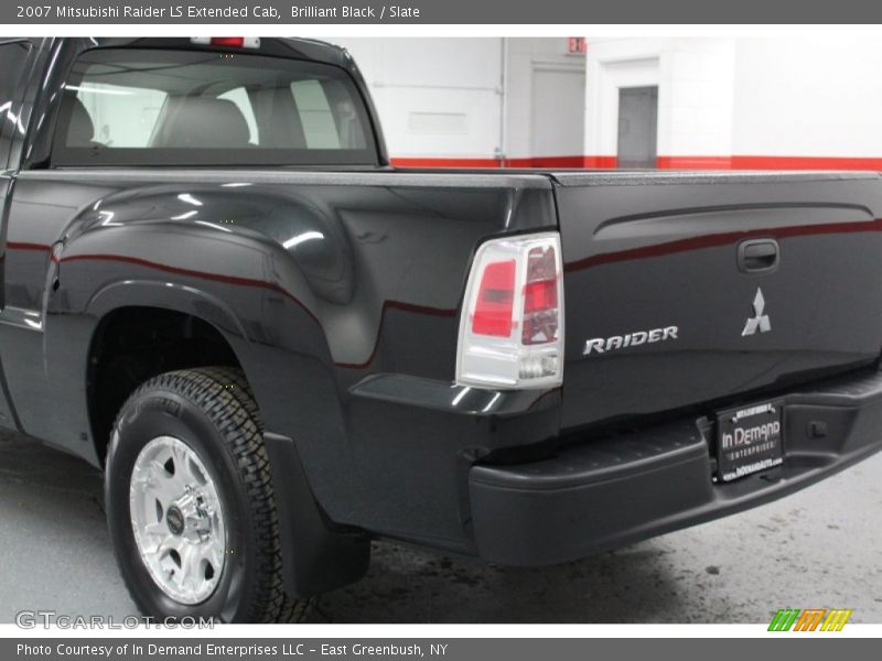 Brilliant Black / Slate 2007 Mitsubishi Raider LS Extended Cab