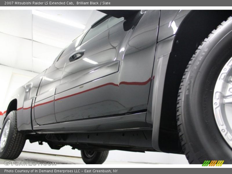 Brilliant Black / Slate 2007 Mitsubishi Raider LS Extended Cab