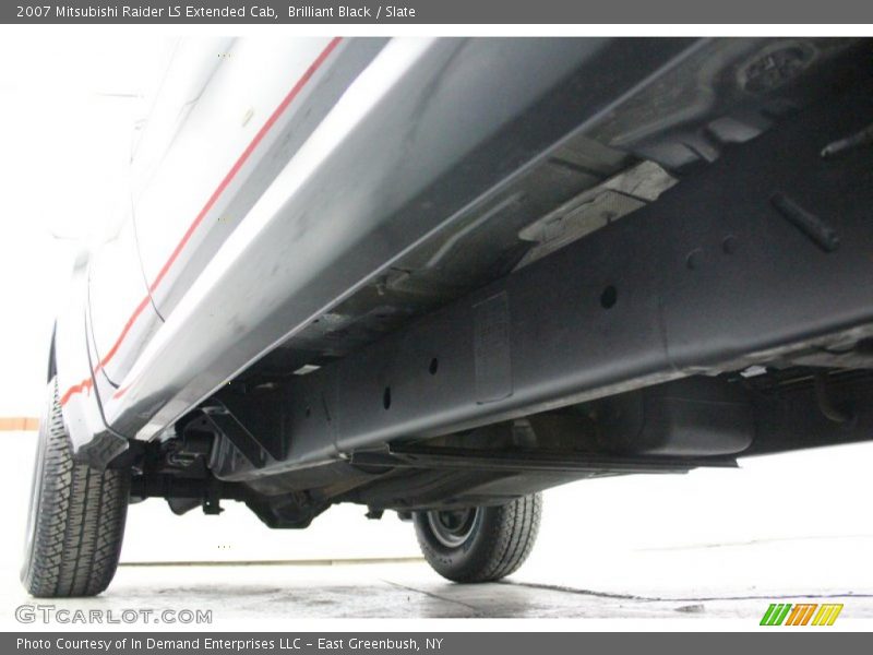 Brilliant Black / Slate 2007 Mitsubishi Raider LS Extended Cab