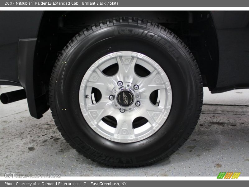 Brilliant Black / Slate 2007 Mitsubishi Raider LS Extended Cab