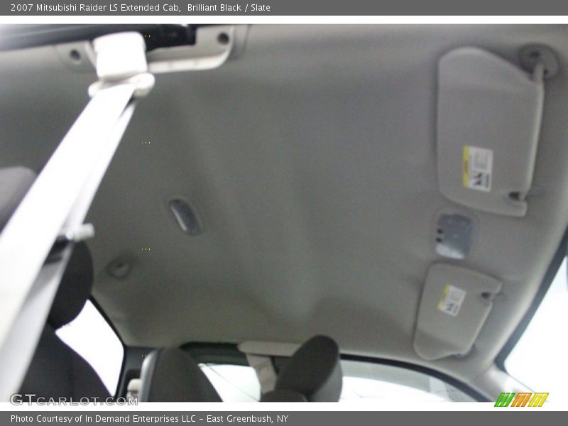 Brilliant Black / Slate 2007 Mitsubishi Raider LS Extended Cab