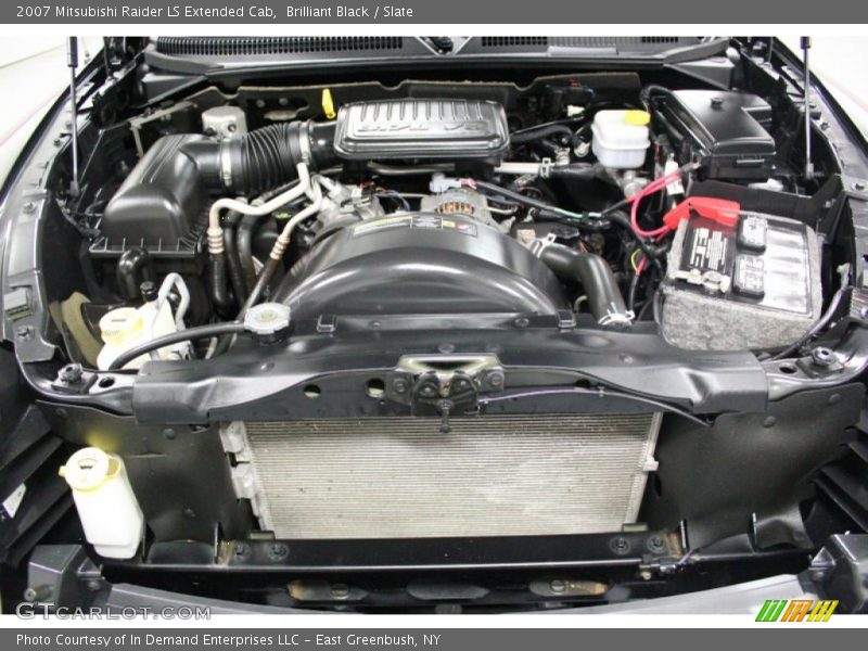 Brilliant Black / Slate 2007 Mitsubishi Raider LS Extended Cab