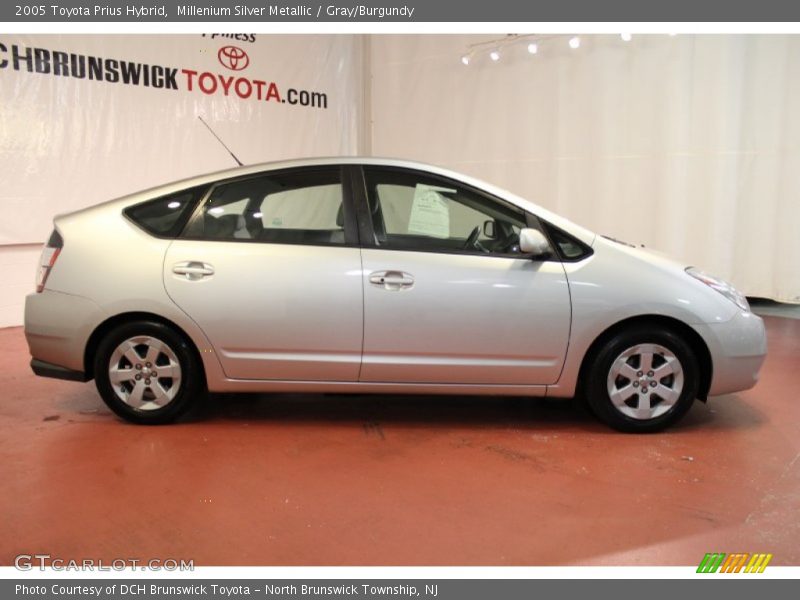 Millenium Silver Metallic / Gray/Burgundy 2005 Toyota Prius Hybrid