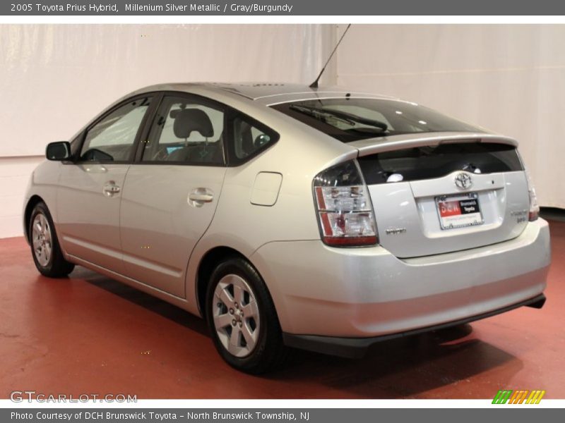 Millenium Silver Metallic / Gray/Burgundy 2005 Toyota Prius Hybrid