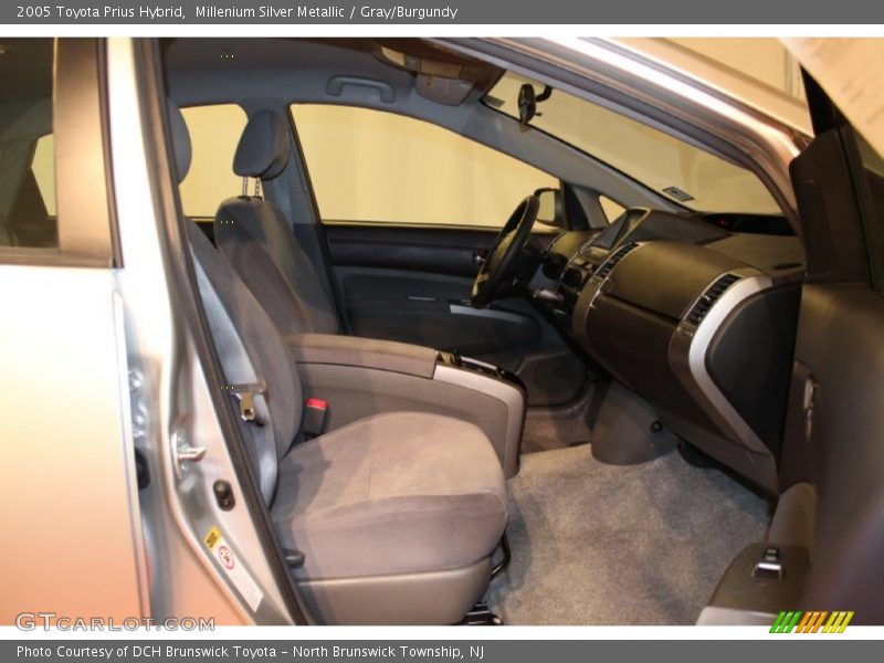  2005 Prius Hybrid Gray/Burgundy Interior