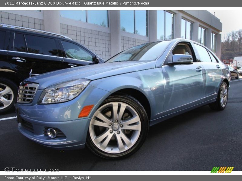 Front 3/4 View of 2011 C 300 Luxury 4Matic