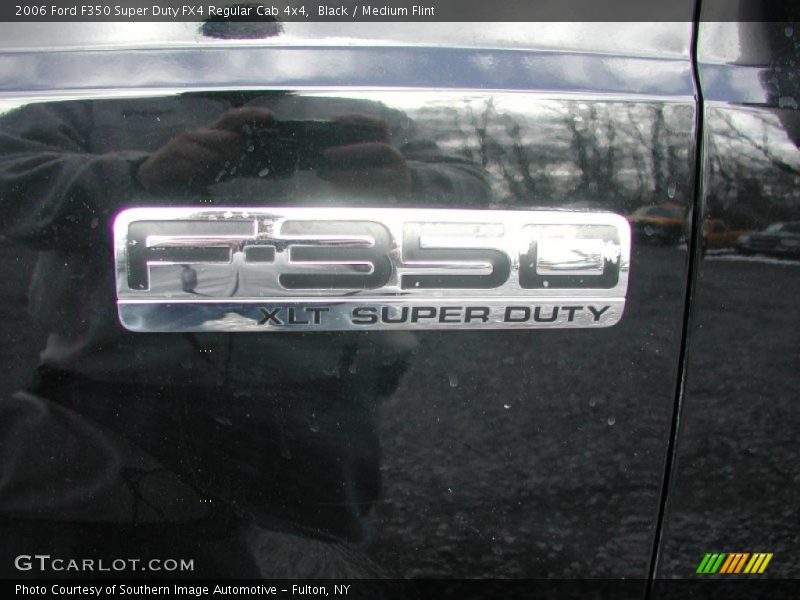  2006 F350 Super Duty FX4 Regular Cab 4x4 Logo