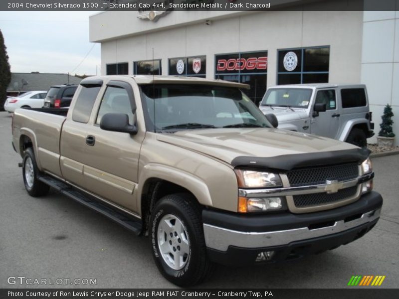 Sandstone Metallic / Dark Charcoal 2004 Chevrolet Silverado 1500 LT Extended Cab 4x4