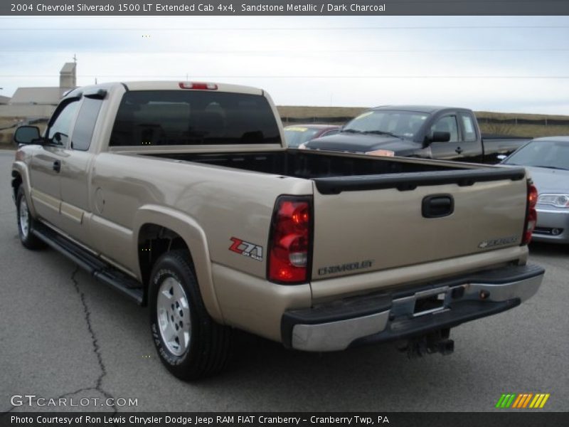 Sandstone Metallic / Dark Charcoal 2004 Chevrolet Silverado 1500 LT Extended Cab 4x4