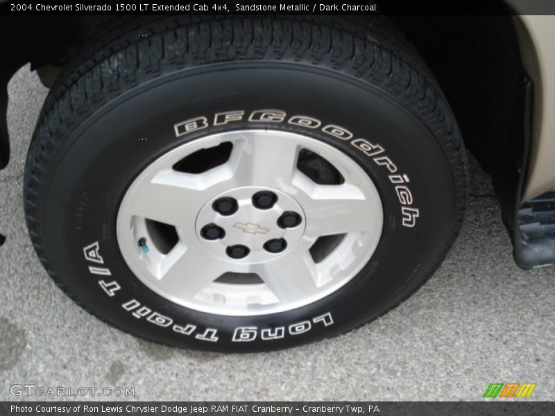 Sandstone Metallic / Dark Charcoal 2004 Chevrolet Silverado 1500 LT Extended Cab 4x4