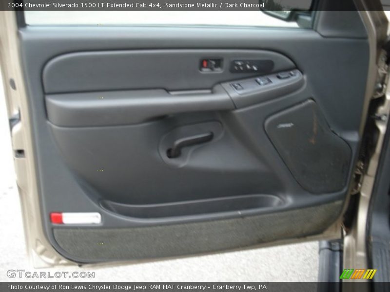 Sandstone Metallic / Dark Charcoal 2004 Chevrolet Silverado 1500 LT Extended Cab 4x4