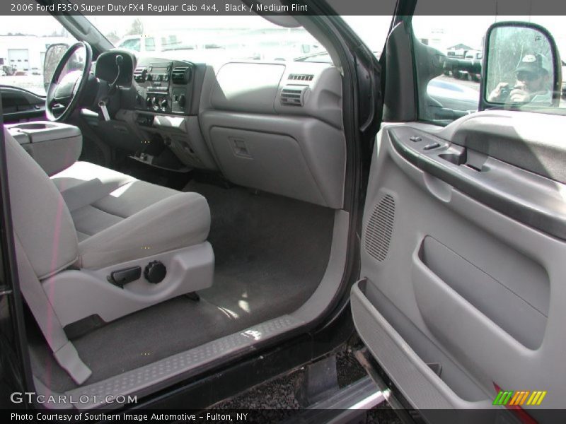 Black / Medium Flint 2006 Ford F350 Super Duty FX4 Regular Cab 4x4