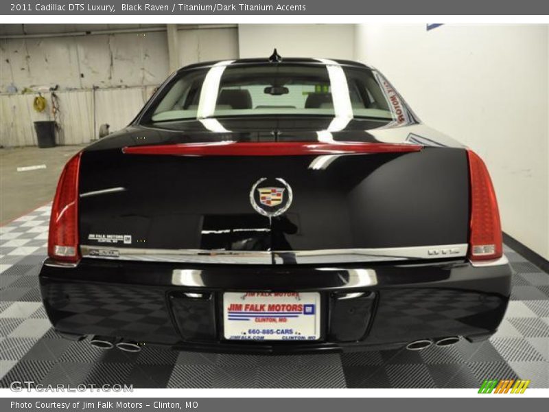 Black Raven / Titanium/Dark Titanium Accents 2011 Cadillac DTS Luxury
