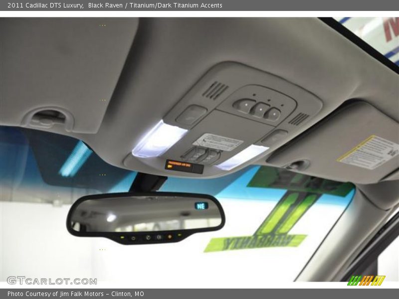 Black Raven / Titanium/Dark Titanium Accents 2011 Cadillac DTS Luxury
