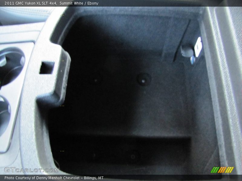 Summit White / Ebony 2011 GMC Yukon XL SLT 4x4