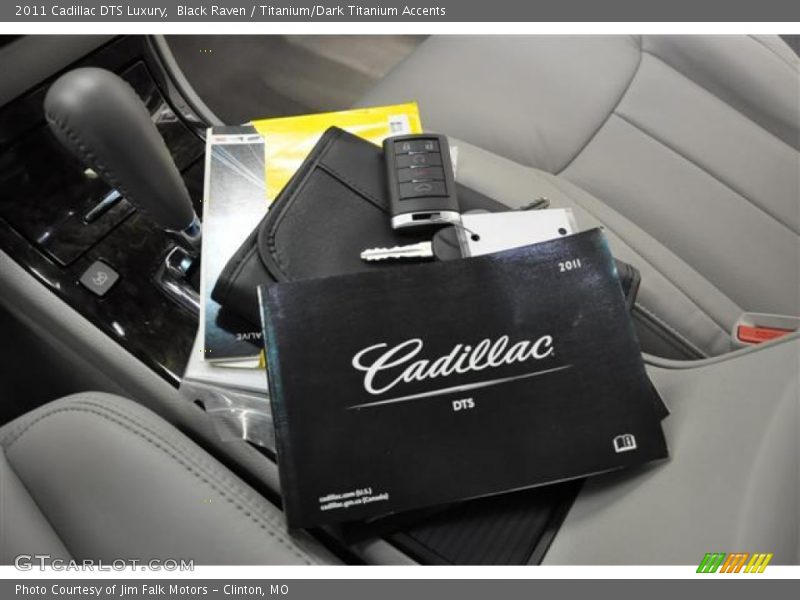 Black Raven / Titanium/Dark Titanium Accents 2011 Cadillac DTS Luxury