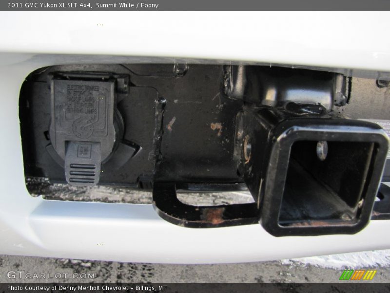Summit White / Ebony 2011 GMC Yukon XL SLT 4x4