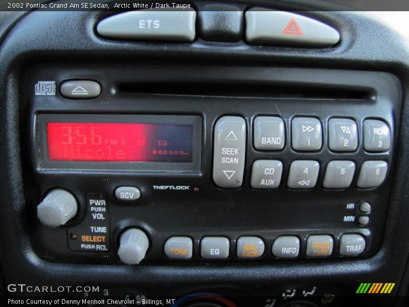 Arctic White / Dark Taupe 2002 Pontiac Grand Am SE Sedan