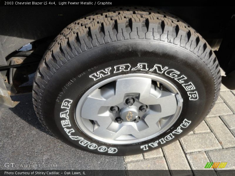 Light Pewter Metallic / Graphite 2003 Chevrolet Blazer LS 4x4