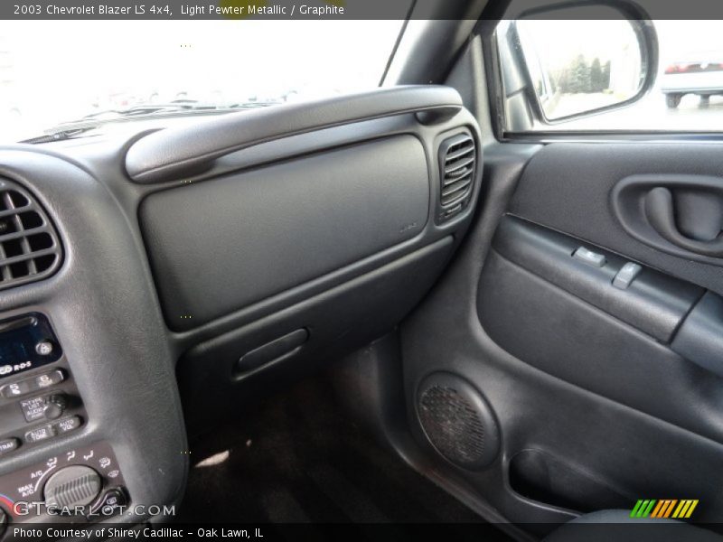 Light Pewter Metallic / Graphite 2003 Chevrolet Blazer LS 4x4