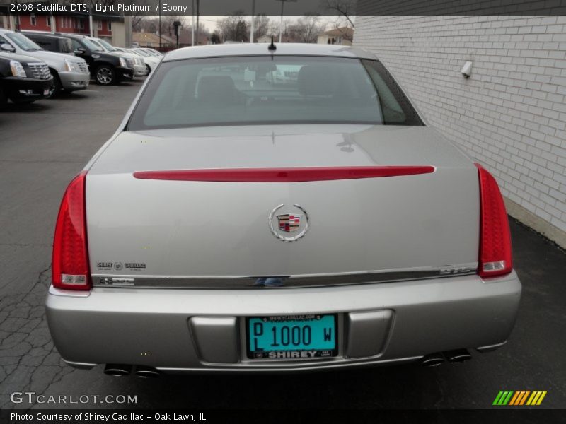 Light Platinum / Ebony 2008 Cadillac DTS