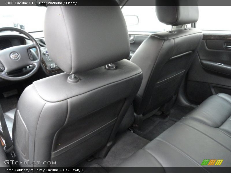 Light Platinum / Ebony 2008 Cadillac DTS