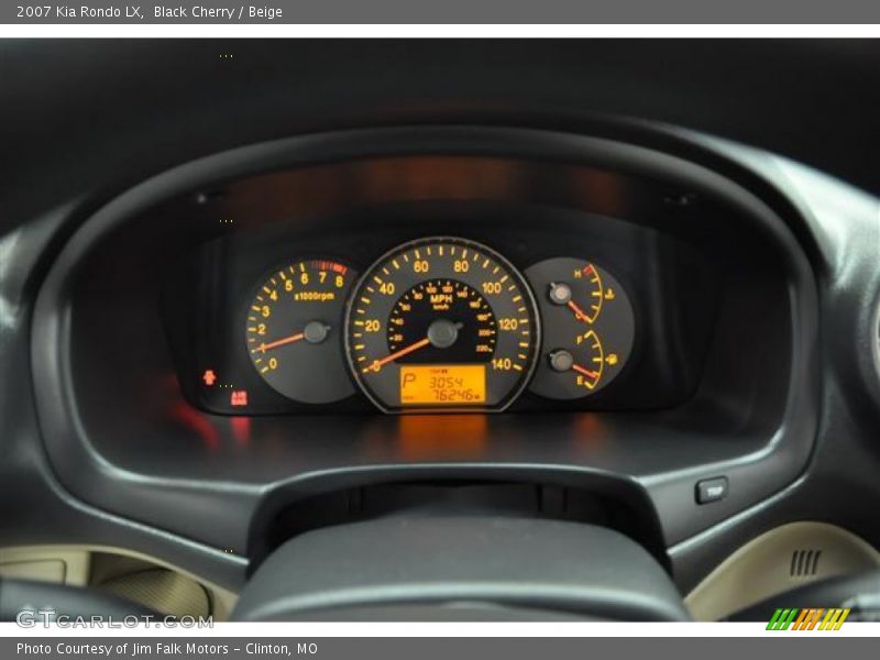Black Cherry / Beige 2007 Kia Rondo LX