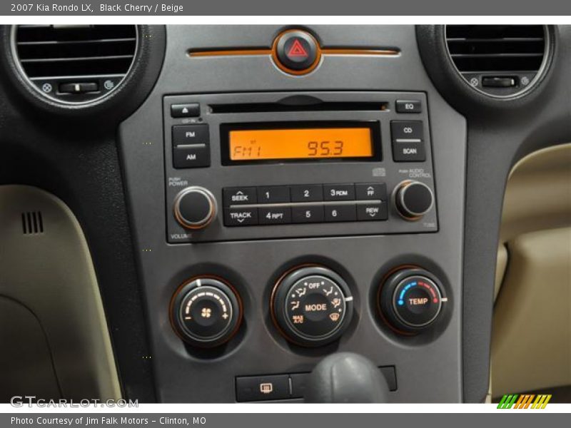 Black Cherry / Beige 2007 Kia Rondo LX