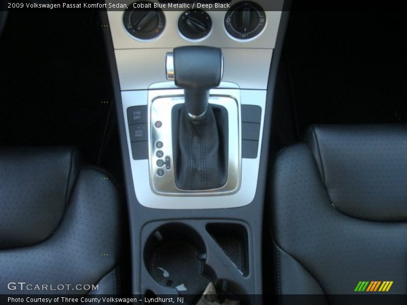 Cobalt Blue Metallic / Deep Black 2009 Volkswagen Passat Komfort Sedan