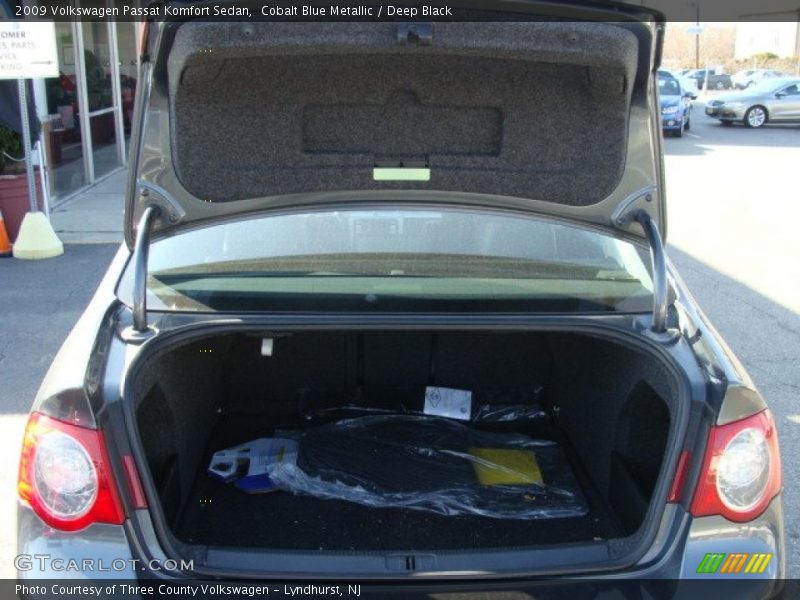 Cobalt Blue Metallic / Deep Black 2009 Volkswagen Passat Komfort Sedan