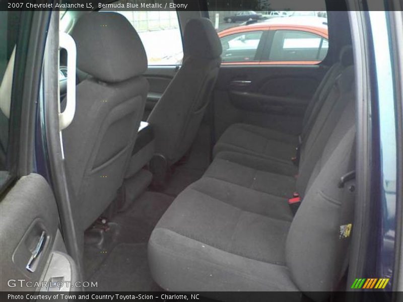 Bermuda Blue Metallic / Ebony 2007 Chevrolet Avalanche LS