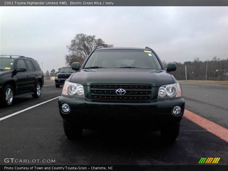 Electric Green Mica / Ivory 2001 Toyota Highlander Limited 4WD