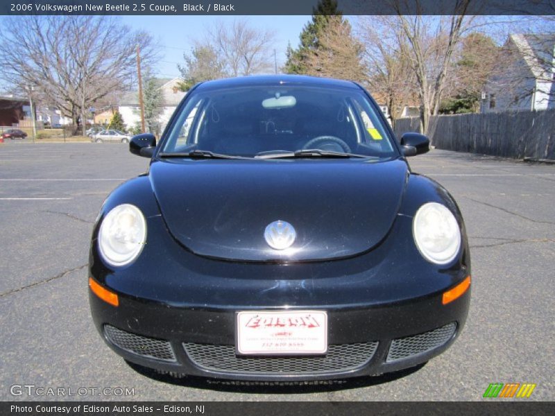 Black / Black 2006 Volkswagen New Beetle 2.5 Coupe