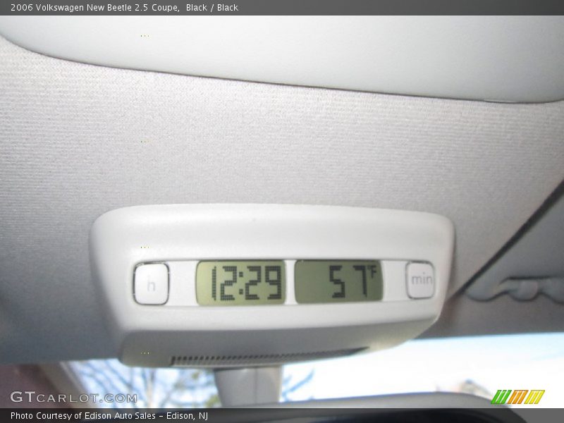 Black / Black 2006 Volkswagen New Beetle 2.5 Coupe